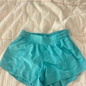 Women's Blue Lululemon Hotty Hot 4in Shorts Size 8